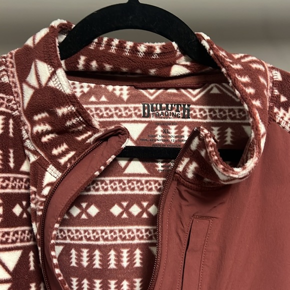 Duluth trading company XL quarter zip with unique design - Picture 2 of 3